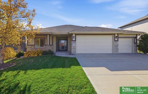 Photo of 18509 Boyd Street, Elkhorn, NE 68022 (MLS # 22534220)