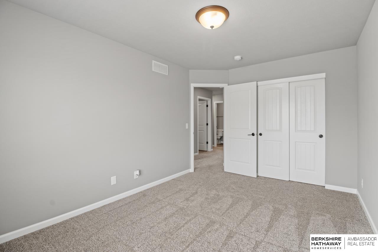 Papillion, Nebraska 68133, United States, 3 Bedrooms Bedrooms, ,2 BathroomsBathrooms,Residential,Active,173285