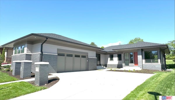 6500 WINDFLOWER RD, LINCOLN, NE 68521 - Image d6b2f351d535ed2d55227f2efb7aa0ee/4044266077