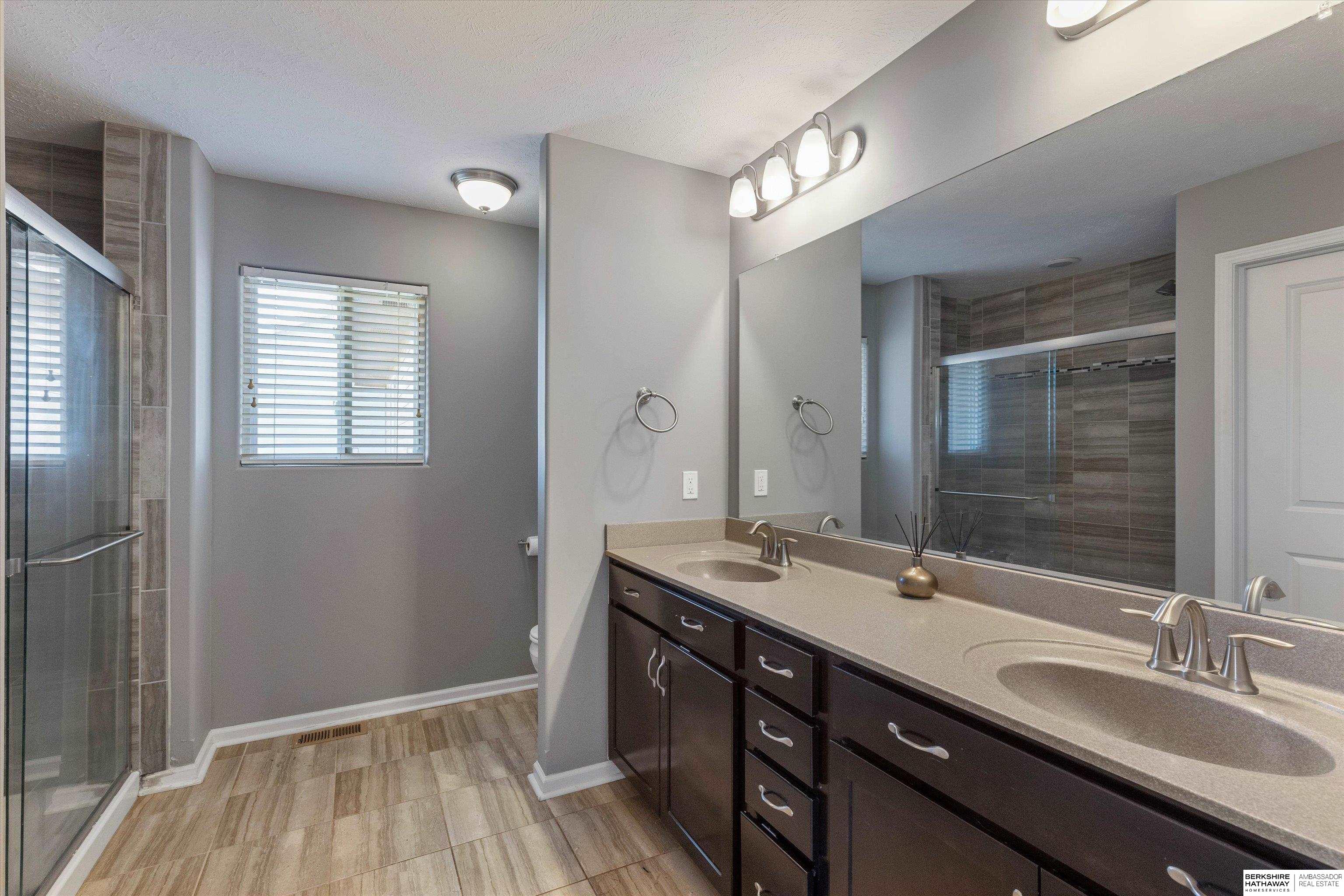 Bennington, Nebraska 68007, United States, 5 Bedrooms Bedrooms, ,3 BathroomsBathrooms,Residential,Active,226333