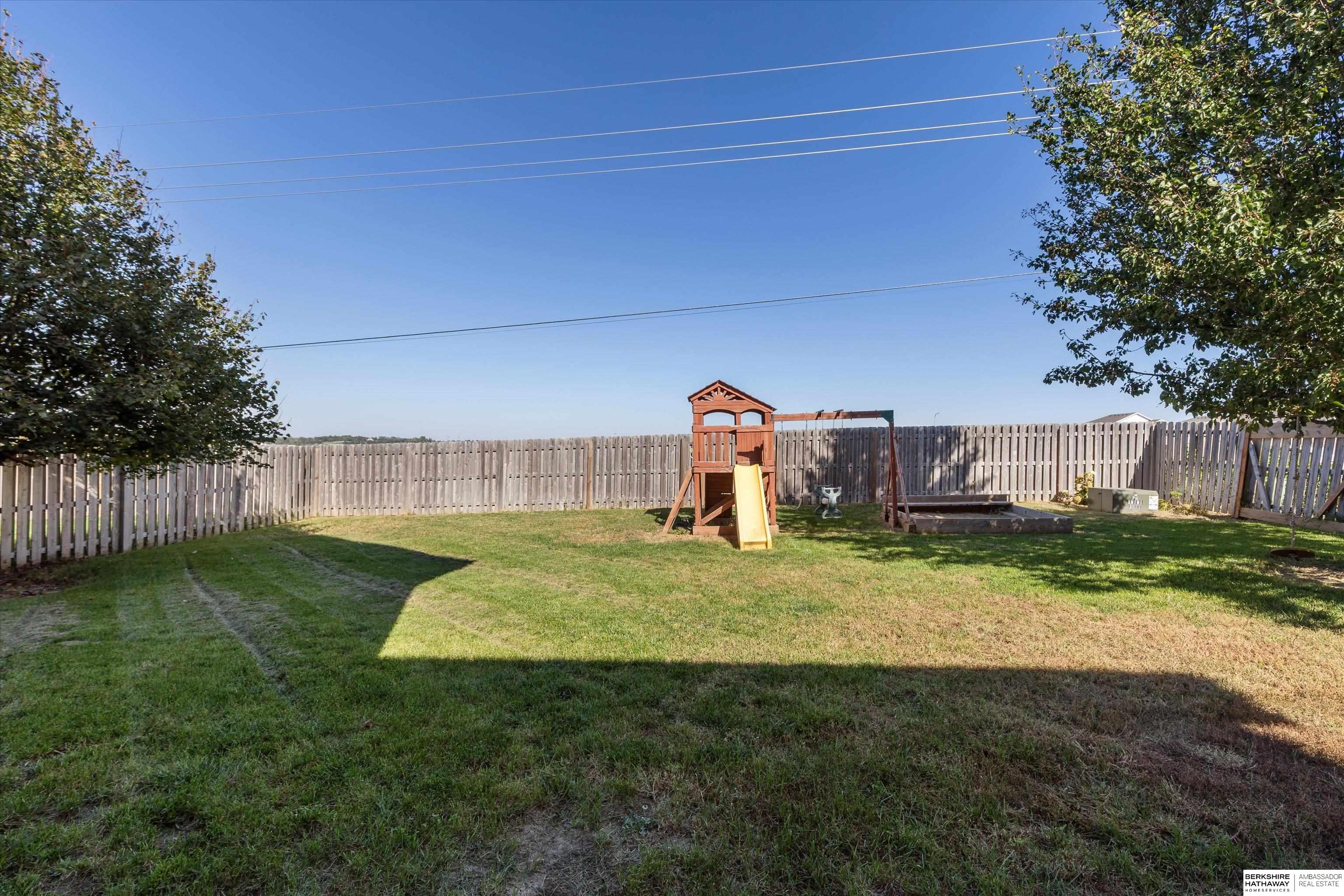 Bennington, Nebraska 68007, United States, 5 Bedrooms Bedrooms, ,3 BathroomsBathrooms,Residential,Active,226333