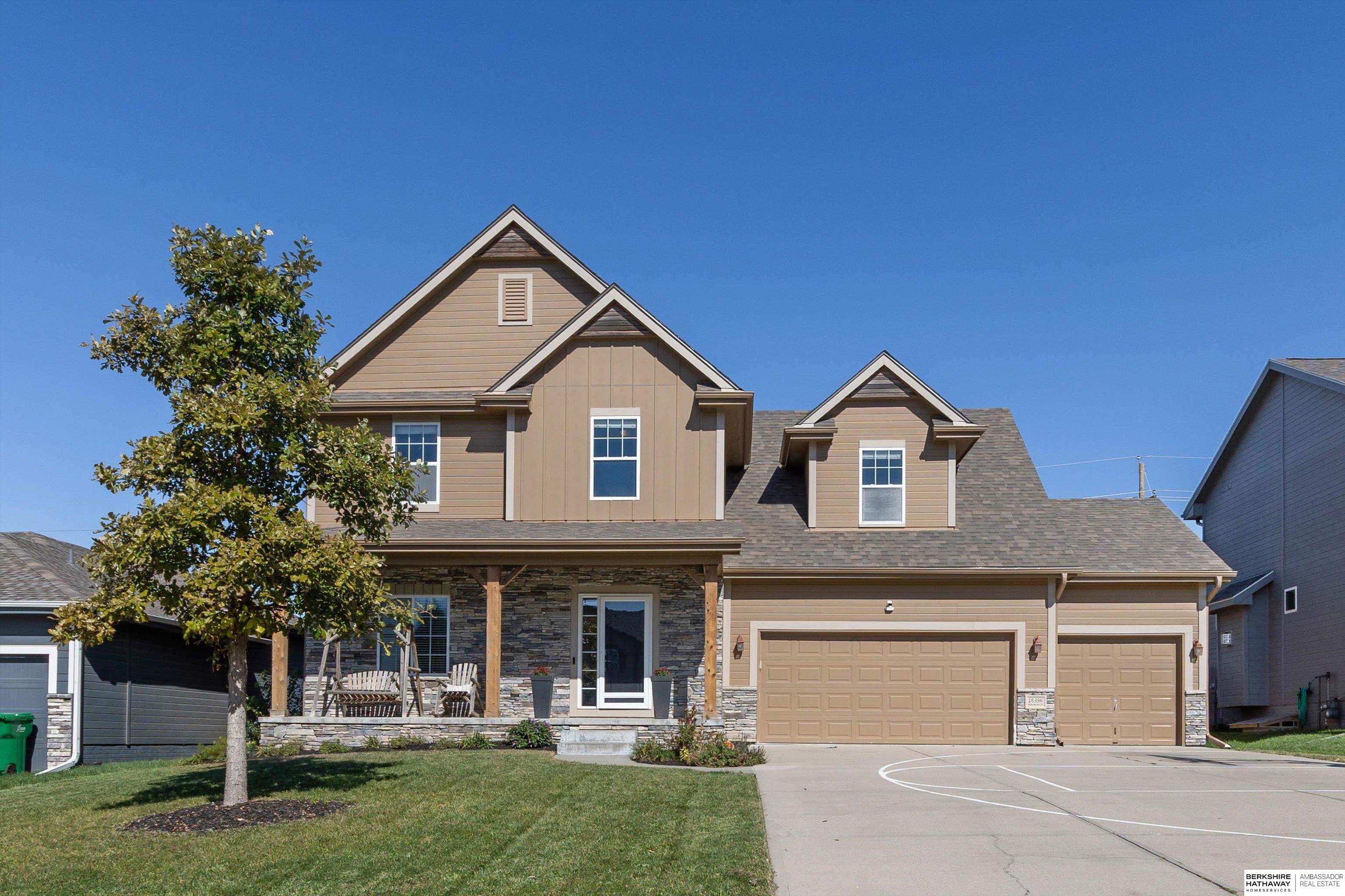 Bennington, Nebraska 68007, United States, 5 Bedrooms Bedrooms, ,3 BathroomsBathrooms,Residential,Active,226333