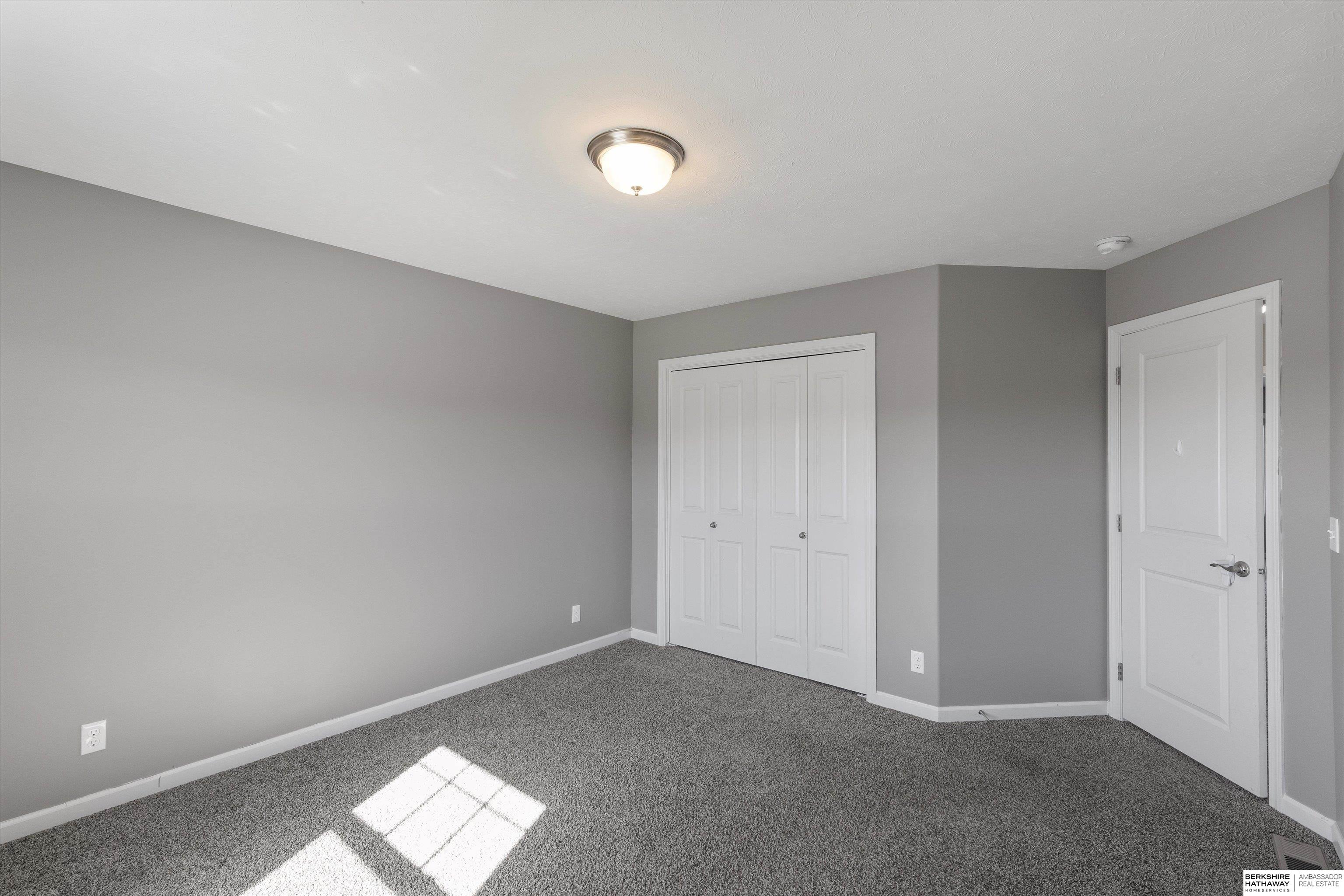 Bennington, Nebraska 68007, United States, 5 Bedrooms Bedrooms, ,3 BathroomsBathrooms,Residential,Active,226333