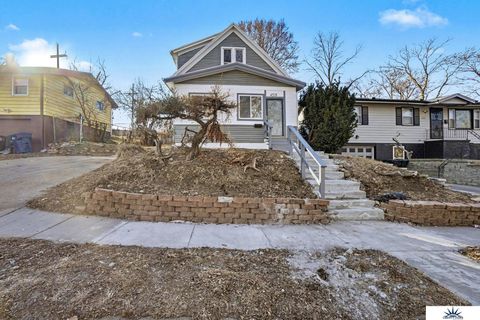 Photo of 4518 N 36th Avenue, Omaha, NE 68111 (MLS # 22613696)