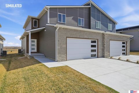 Photo of 222 N 105th Street, Lincoln, NE 68527 (MLS # 22610986)