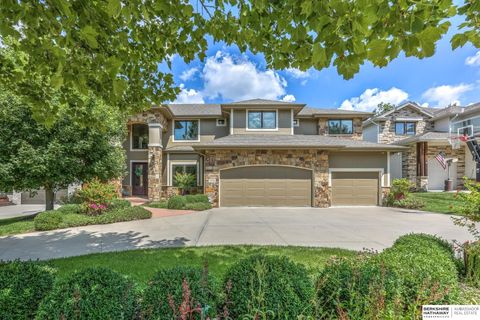 Photo of 18620 Vinton Street, Omaha, NE 68130 (MLS # 22528506)