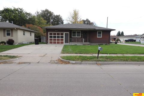 Photo of 142 S William Avenue, Fremont, NE 68025 (MLS # 22530227)