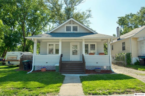 Photo of 3325 N 41st Street, Omaha, NE 68111 (MLS # 22619701)