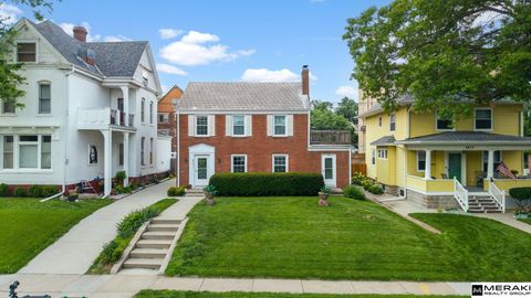 Photo of 4816 Davenport Street, Omaha, NE 68132 (MLS # 22616428)
