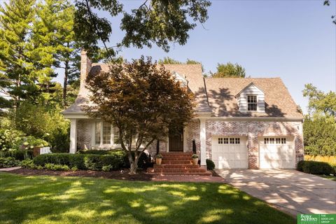 Photo of 1620 S 91st Avenue, Omaha, NE 68124 (MLS # 22602952)