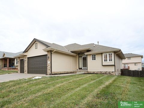 Photo of 2108 Plymouth Rock Road, Bellevue, NE 68123 (MLS # 22534798)