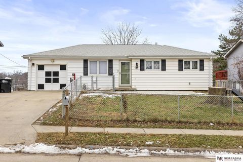 Photo of 9217 Grand Avenue, Omaha, NE 68134 (MLS # 22534702)