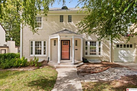Photo of 676 N 58th Street, Omaha, NE 68132 (MLS # 22528147)