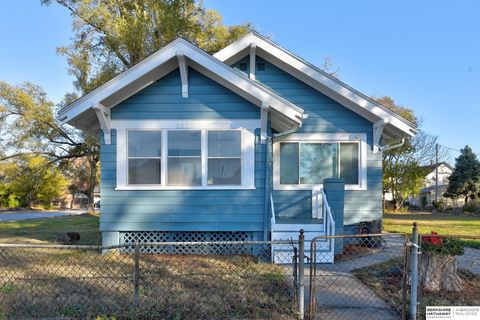 Photo of 2224 Spencer Street, Omaha, NE 68110 (MLS # 22525599) Photo of 2224 Spencer Street, Omaha, NE 68110 (MLS # 22525599)