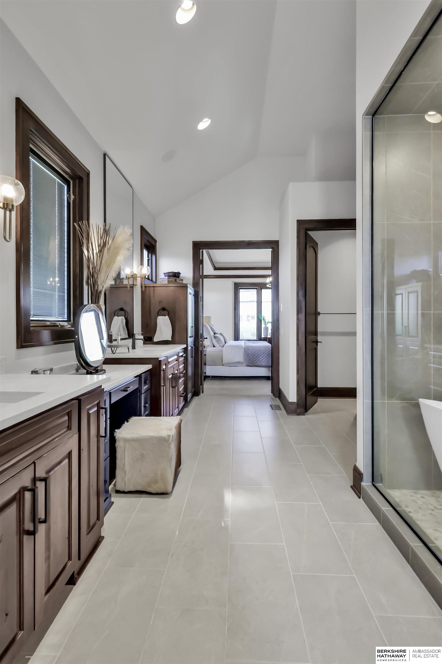 Elkhorn, Nebraska 68022, United States, 6 Bedrooms Bedrooms, ,4 BathroomsBathrooms,Residential,Pending,120163