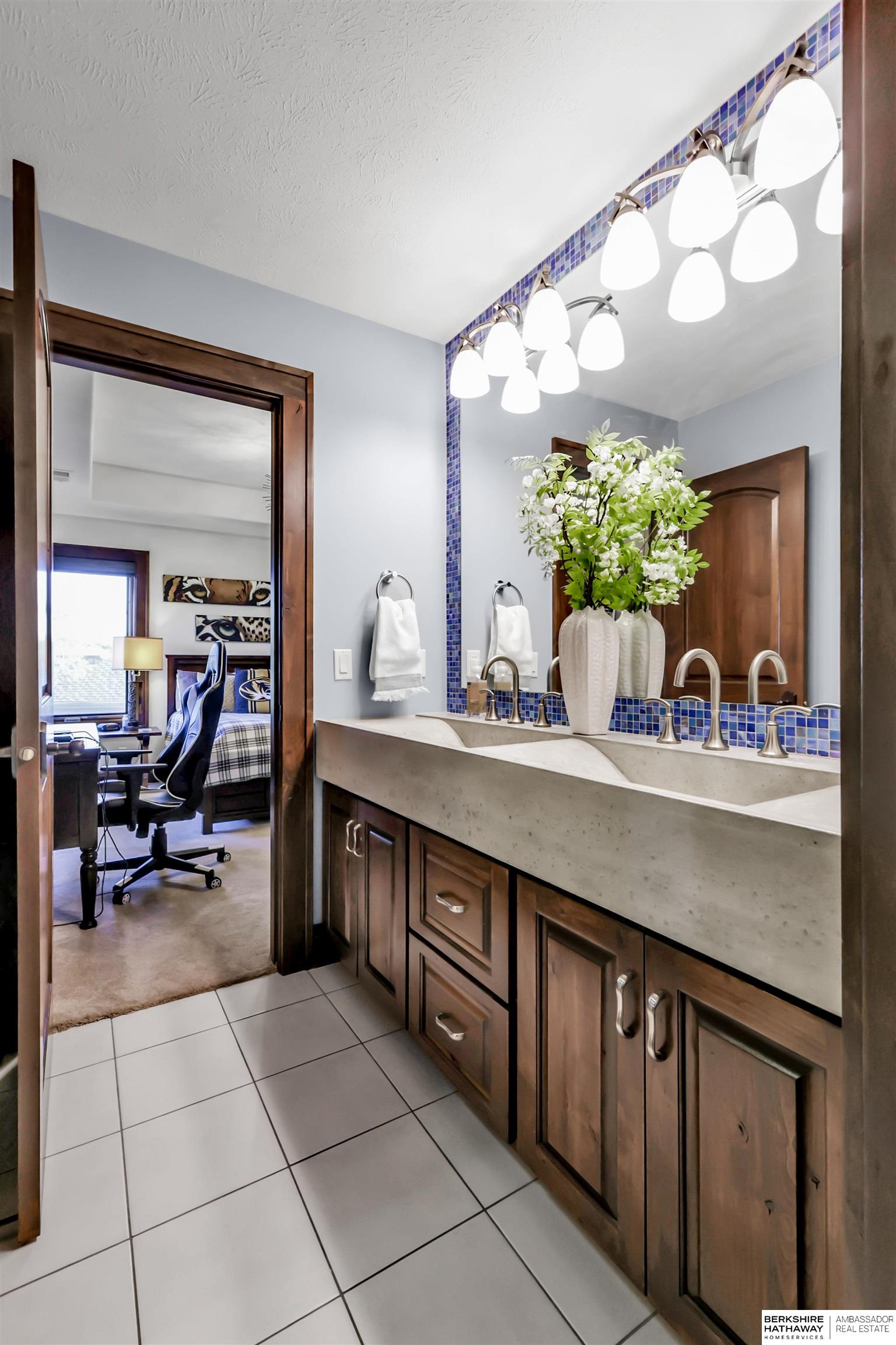 Elkhorn, Nebraska 68022, United States, 6 Bedrooms Bedrooms, ,4 BathroomsBathrooms,Residential,Pending,120163