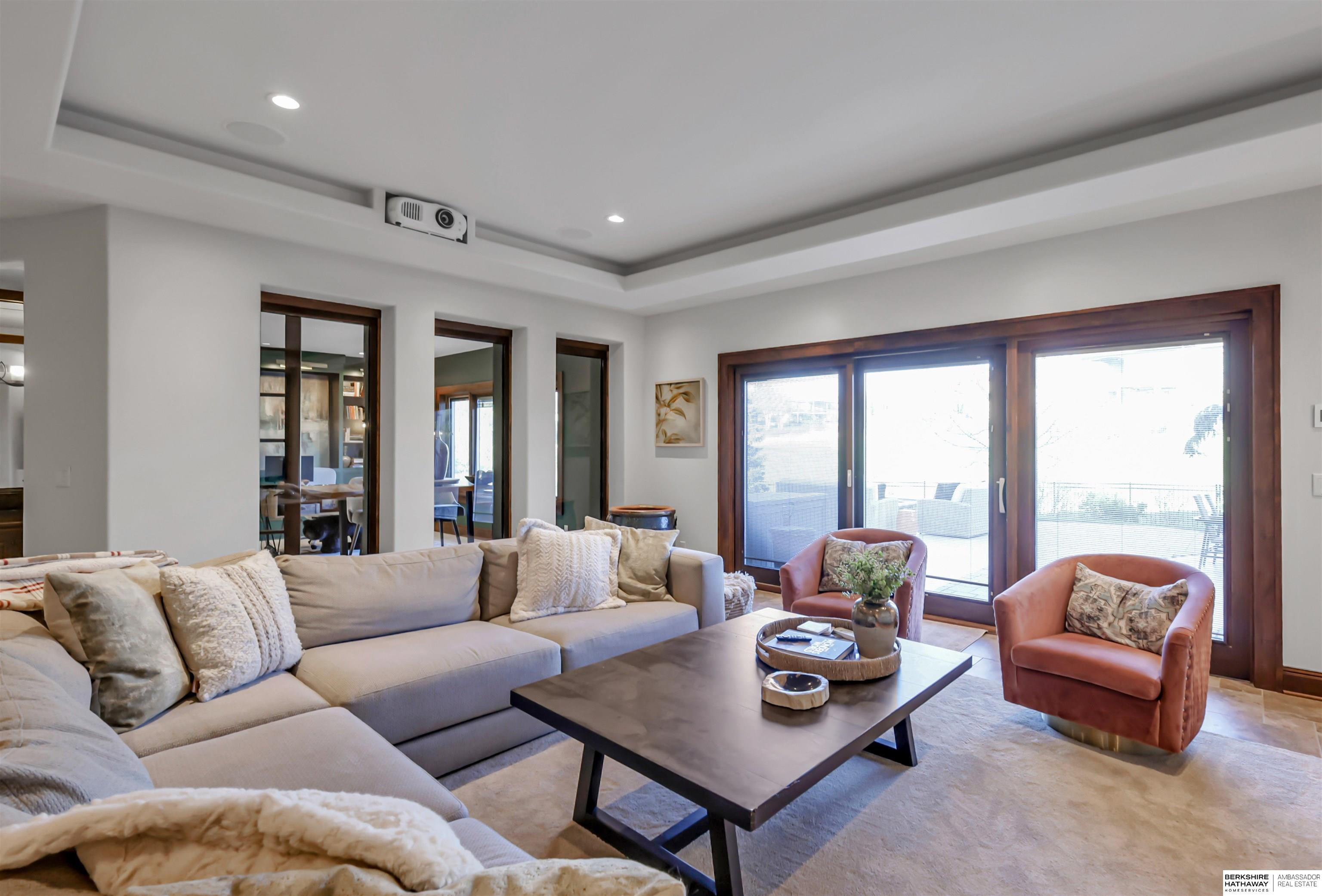 Elkhorn, Nebraska 68022, United States, 6 Bedrooms Bedrooms, ,4 BathroomsBathrooms,Residential,Pending,120163