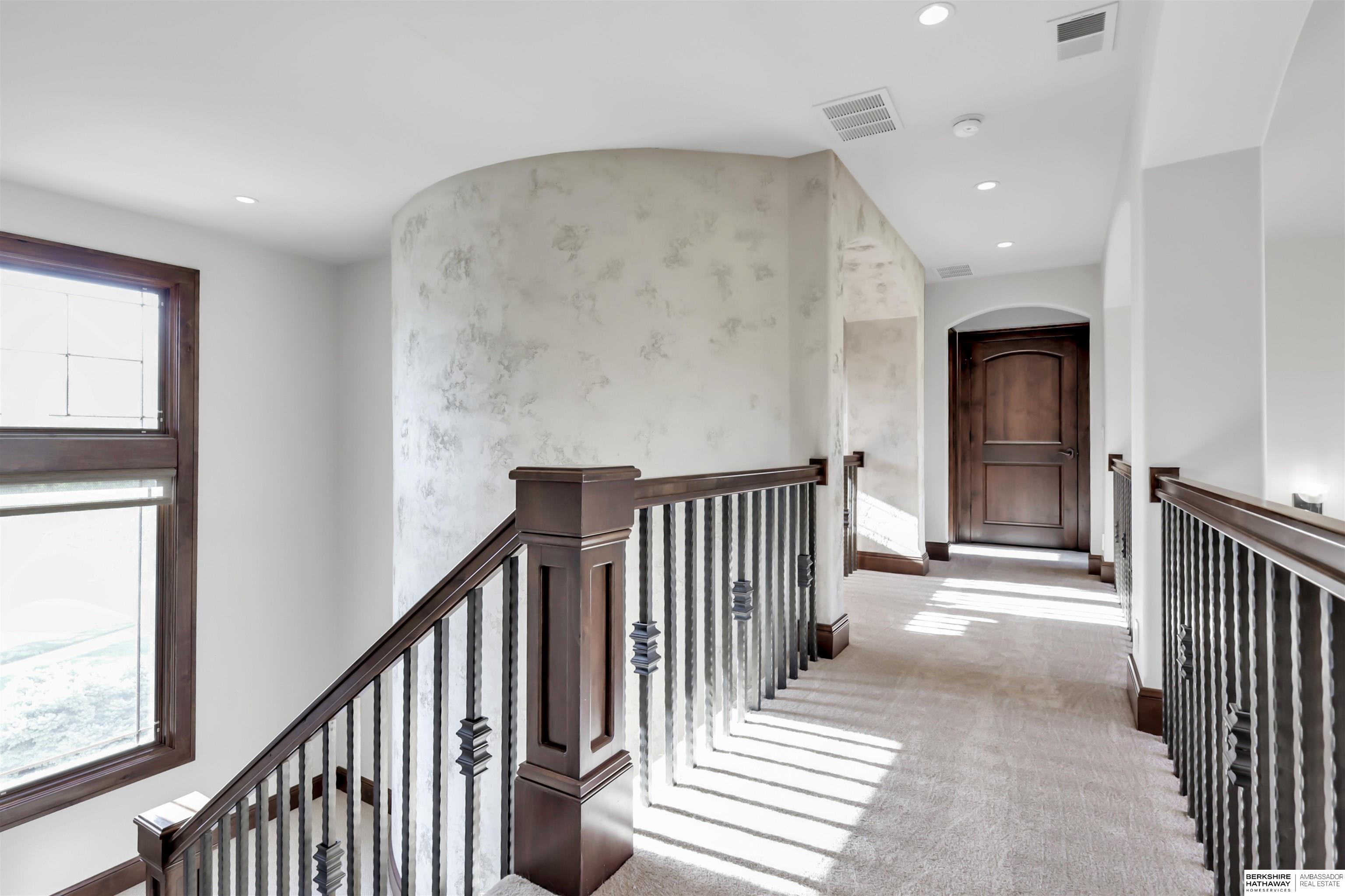 Elkhorn, Nebraska 68022, United States, 6 Bedrooms Bedrooms, ,4 BathroomsBathrooms,Residential,Pending,120163