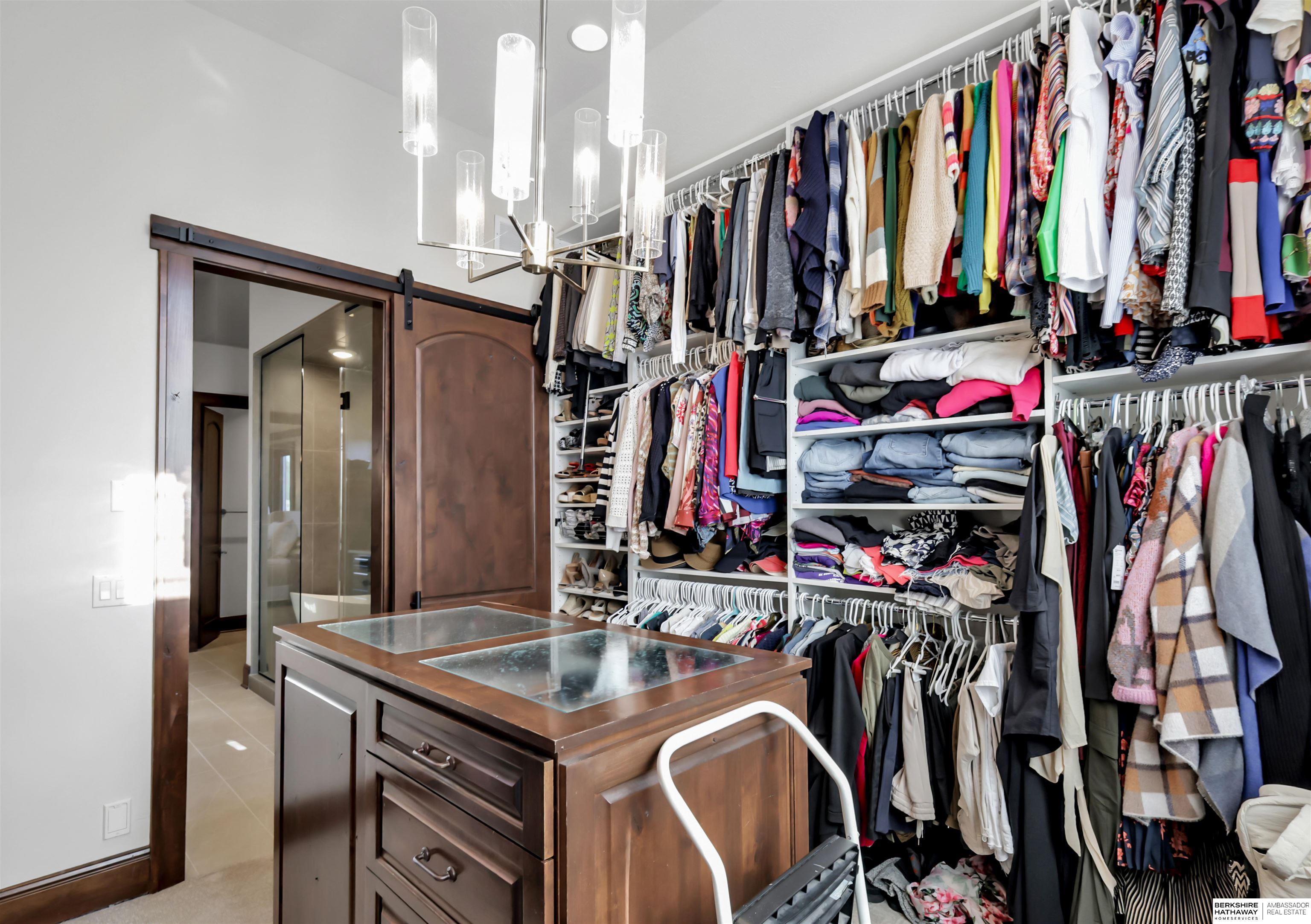 Elkhorn, Nebraska 68022, United States, 6 Bedrooms Bedrooms, ,4 BathroomsBathrooms,Residential,Pending,120163