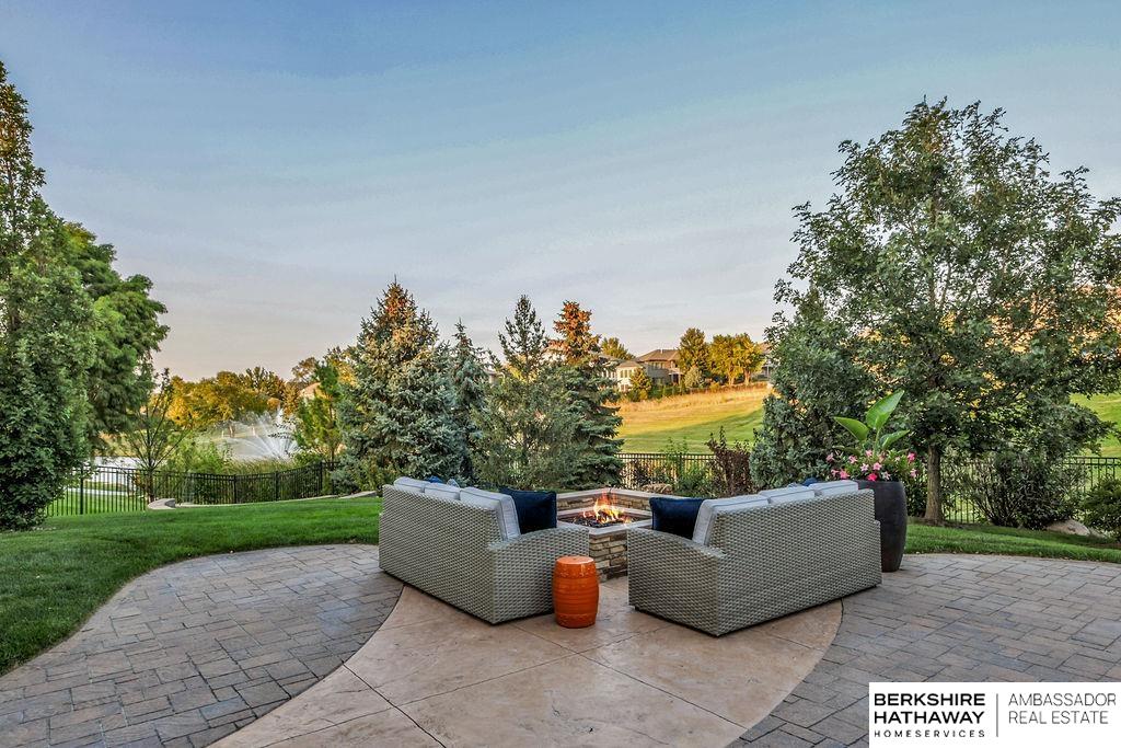 Elkhorn, Nebraska 68022, United States, 6 Bedrooms Bedrooms, ,4 BathroomsBathrooms,Residential,Pending,120163