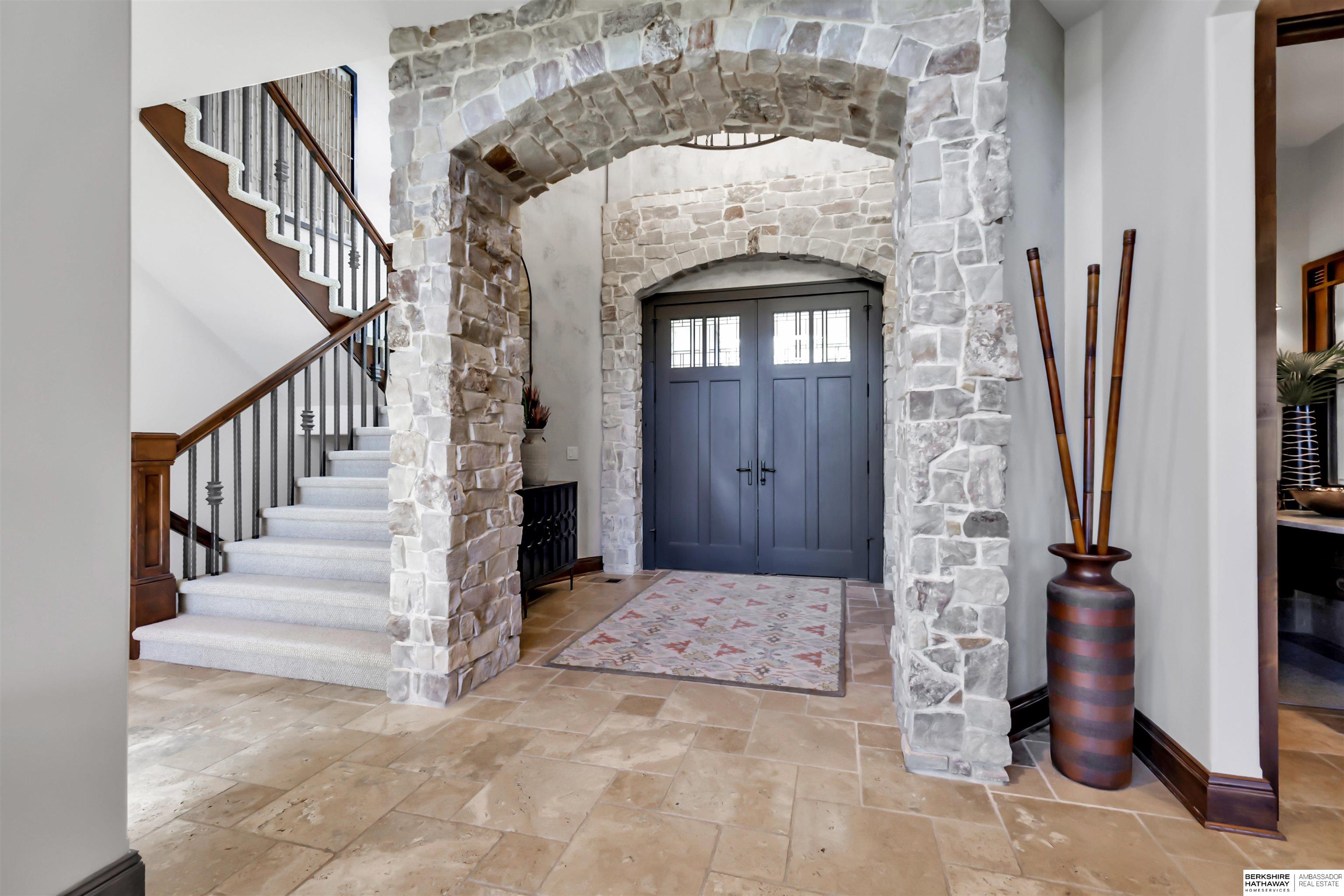 Elkhorn, Nebraska 68022, United States, 6 Bedrooms Bedrooms, ,4 BathroomsBathrooms,Residential,Pending,120163