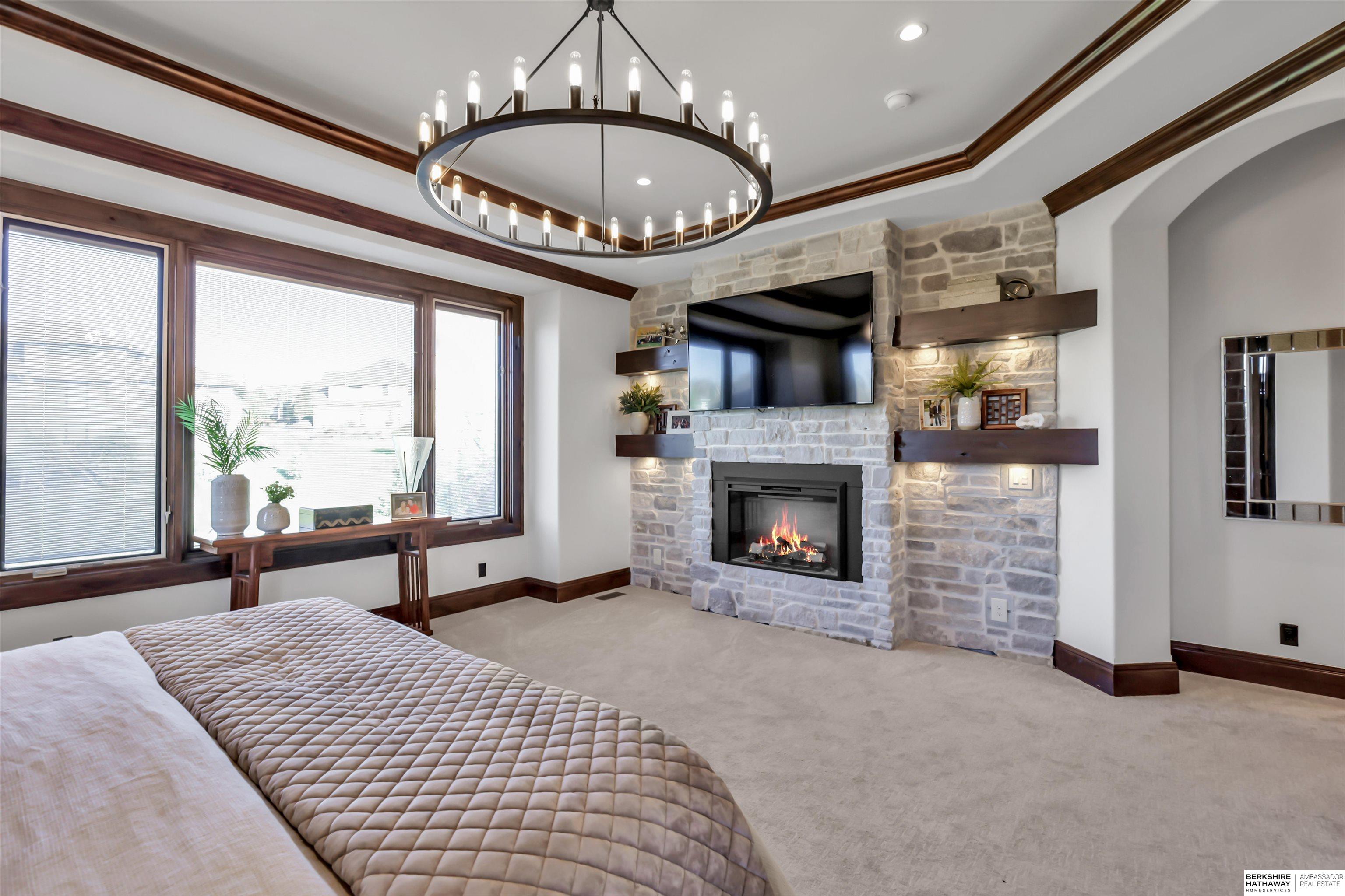 Elkhorn, Nebraska 68022, United States, 6 Bedrooms Bedrooms, ,4 BathroomsBathrooms,Residential,Pending,120163