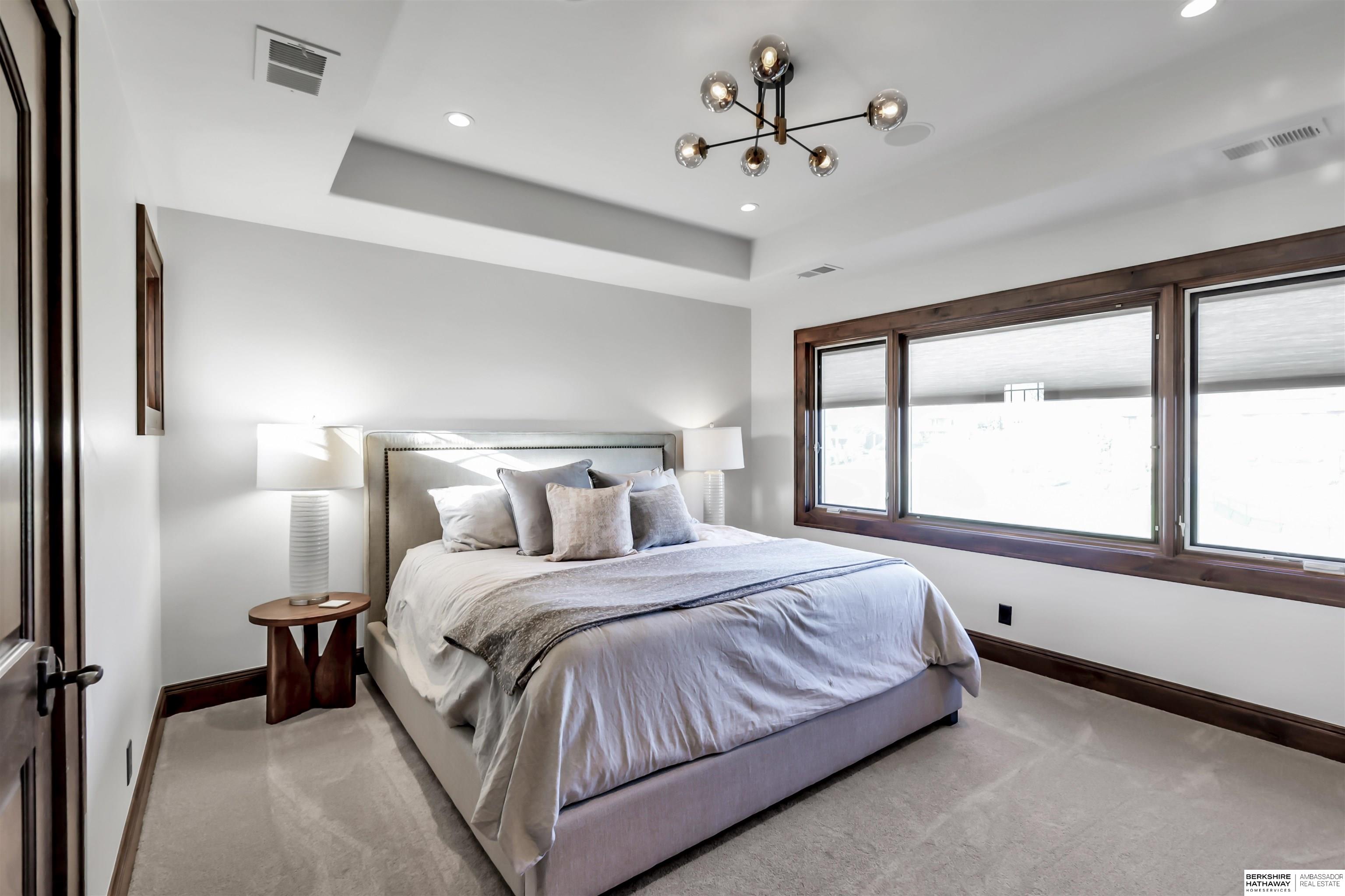 Elkhorn, Nebraska 68022, United States, 6 Bedrooms Bedrooms, ,4 BathroomsBathrooms,Residential,Pending,120163