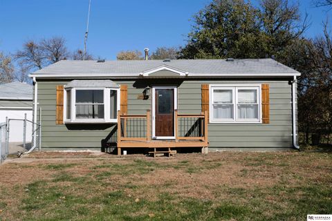 Photo of 3902 Overlook Circle, Bellevue, NE 68147 (MLS # 22532861)