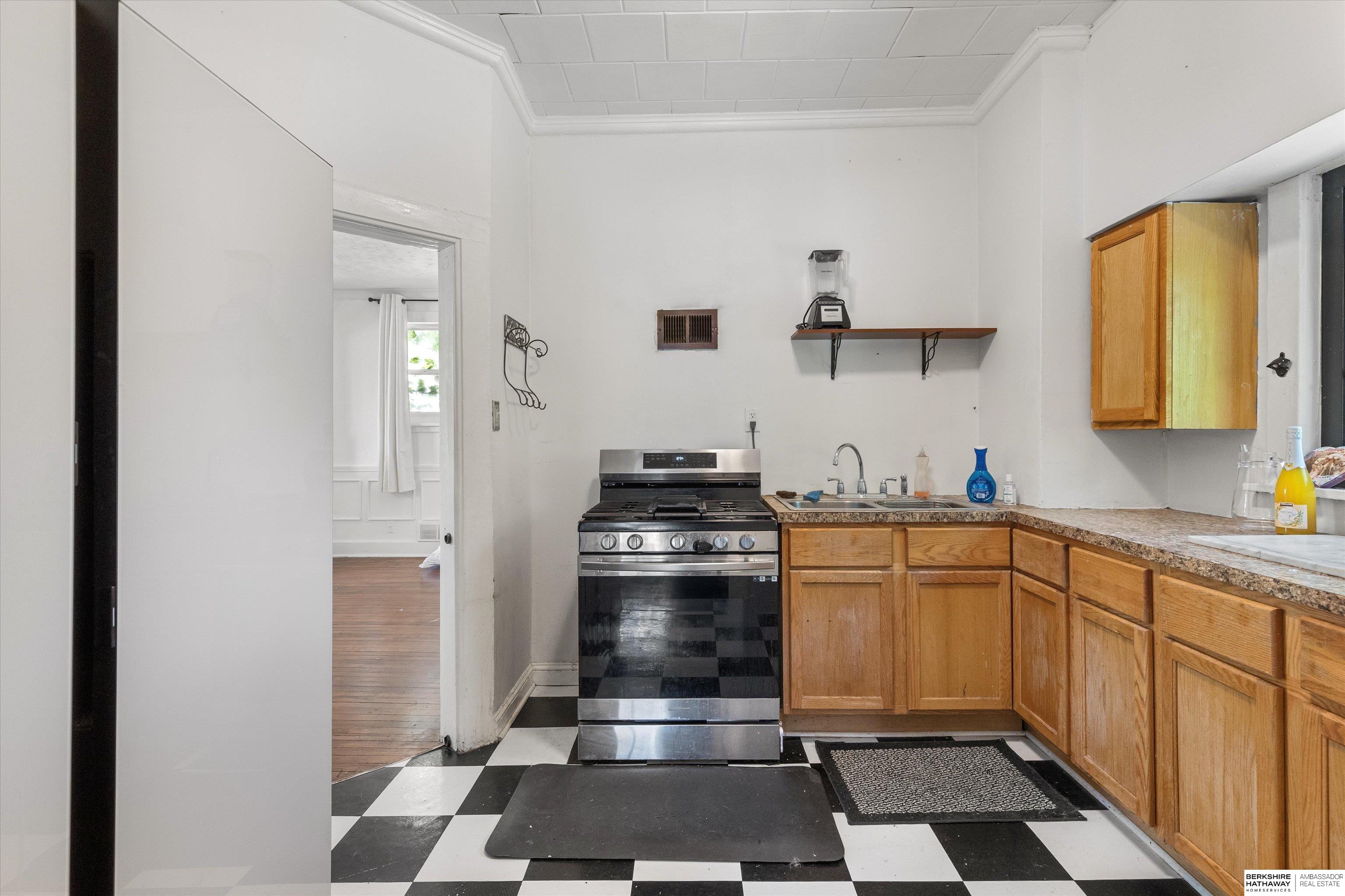 Omaha, Nebraska 68108, United States, 3 Bedrooms Bedrooms, ,2 BathroomsBathrooms,Residential,Active,175968