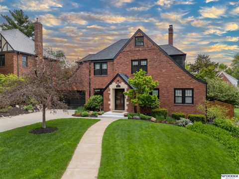 Photo of 2027 N 55th Street, Omaha, NE 68104 (MLS # 22611753)