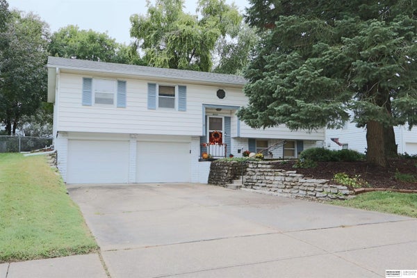 9937 MANDERSON ST, OMAHA, NE 68134 - Image d913c19a84f8eb6c5b81073dfc0c93a3/1086020765