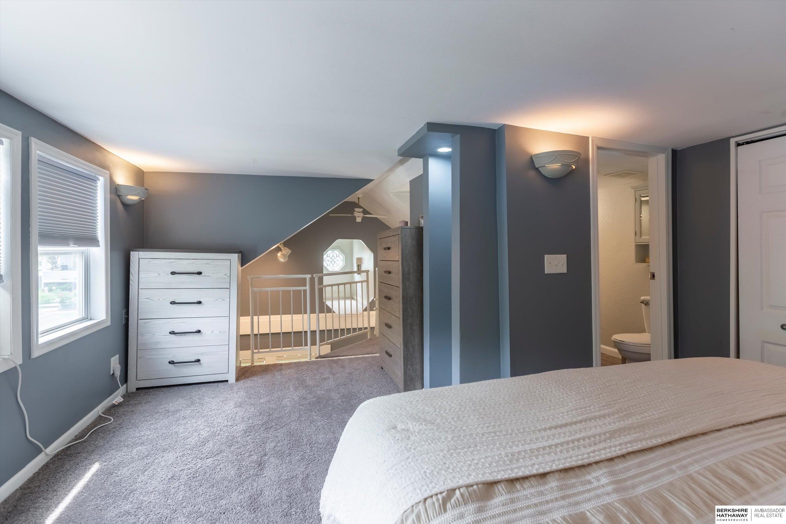 Omaha, Nebraska 68132, United States, 2 Bedrooms Bedrooms, ,2 BathroomsBathrooms,Residential,Pending,140024