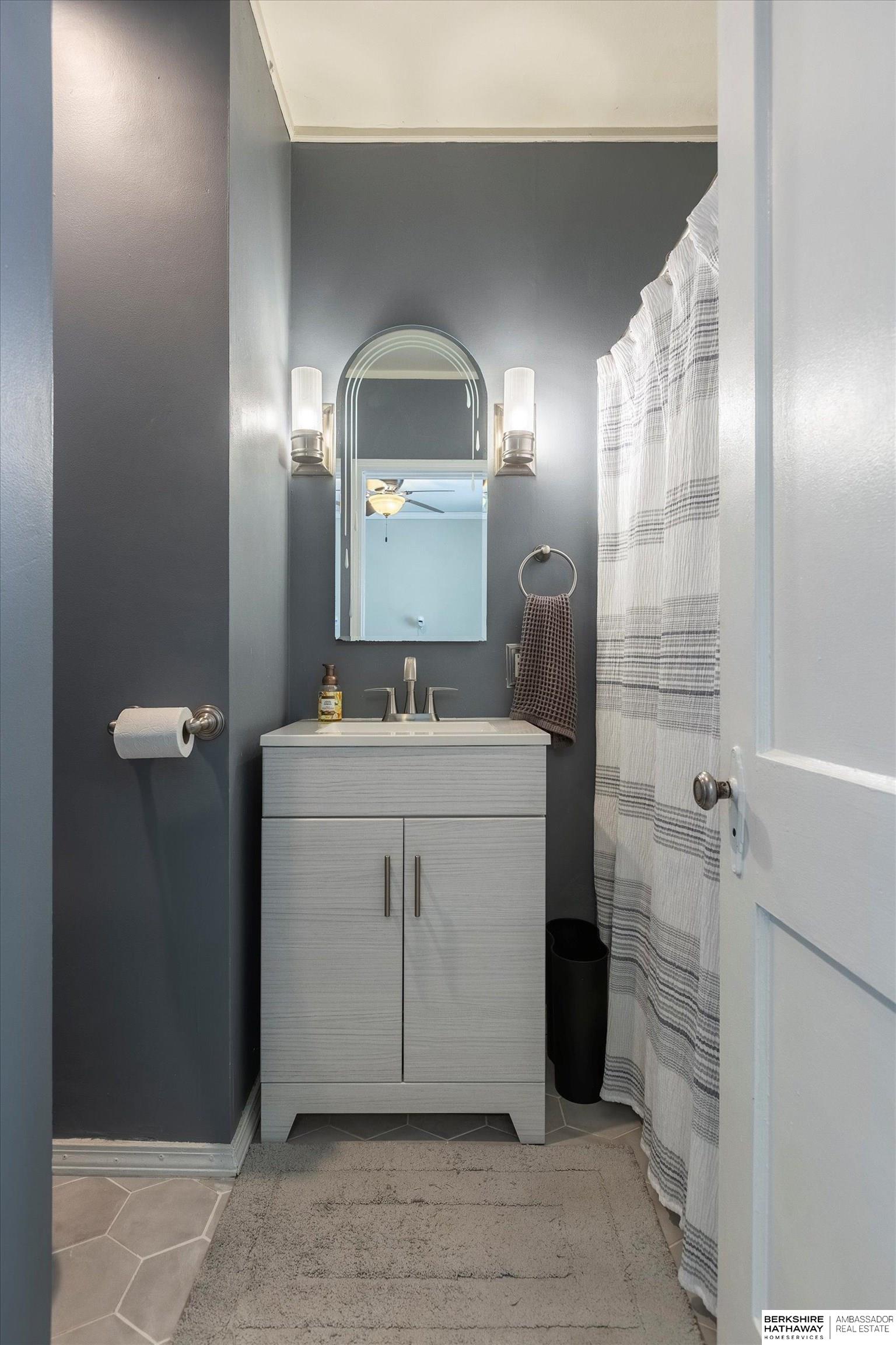 Omaha, Nebraska 68132, United States, 2 Bedrooms Bedrooms, ,2 BathroomsBathrooms,Residential,Pending,140024