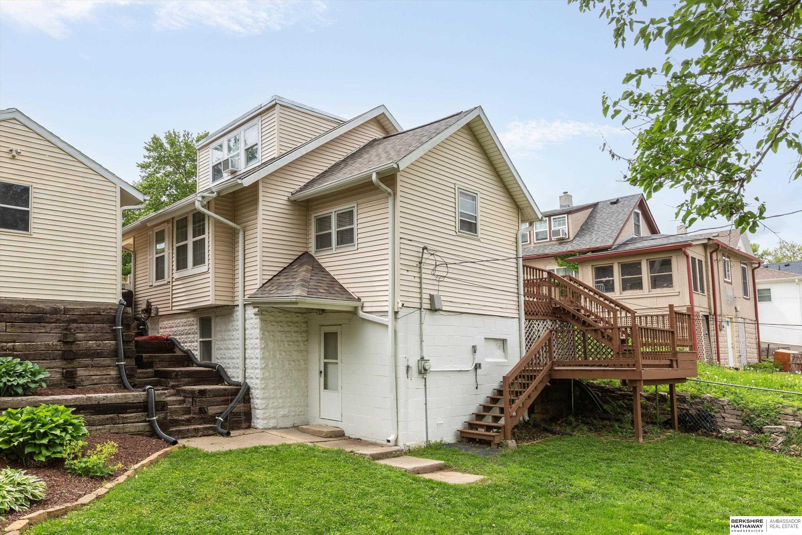 Omaha, Nebraska 68132, United States, 2 Bedrooms Bedrooms, ,2 BathroomsBathrooms,Residential,Pending,140024