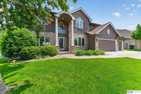 Photo of 20191 Nina Street, Omaha, NE 68130 (MLS # 22614248)