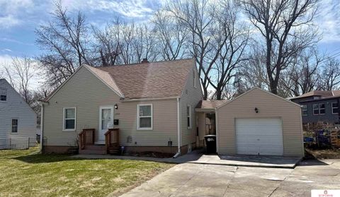 Photo of 2753 Sharon Drive, Omaha, NE 68112 (MLS # 22607813)