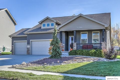 Photo of 7907 N 116 Street, Omaha, NE 68142 (MLS # 22531535)