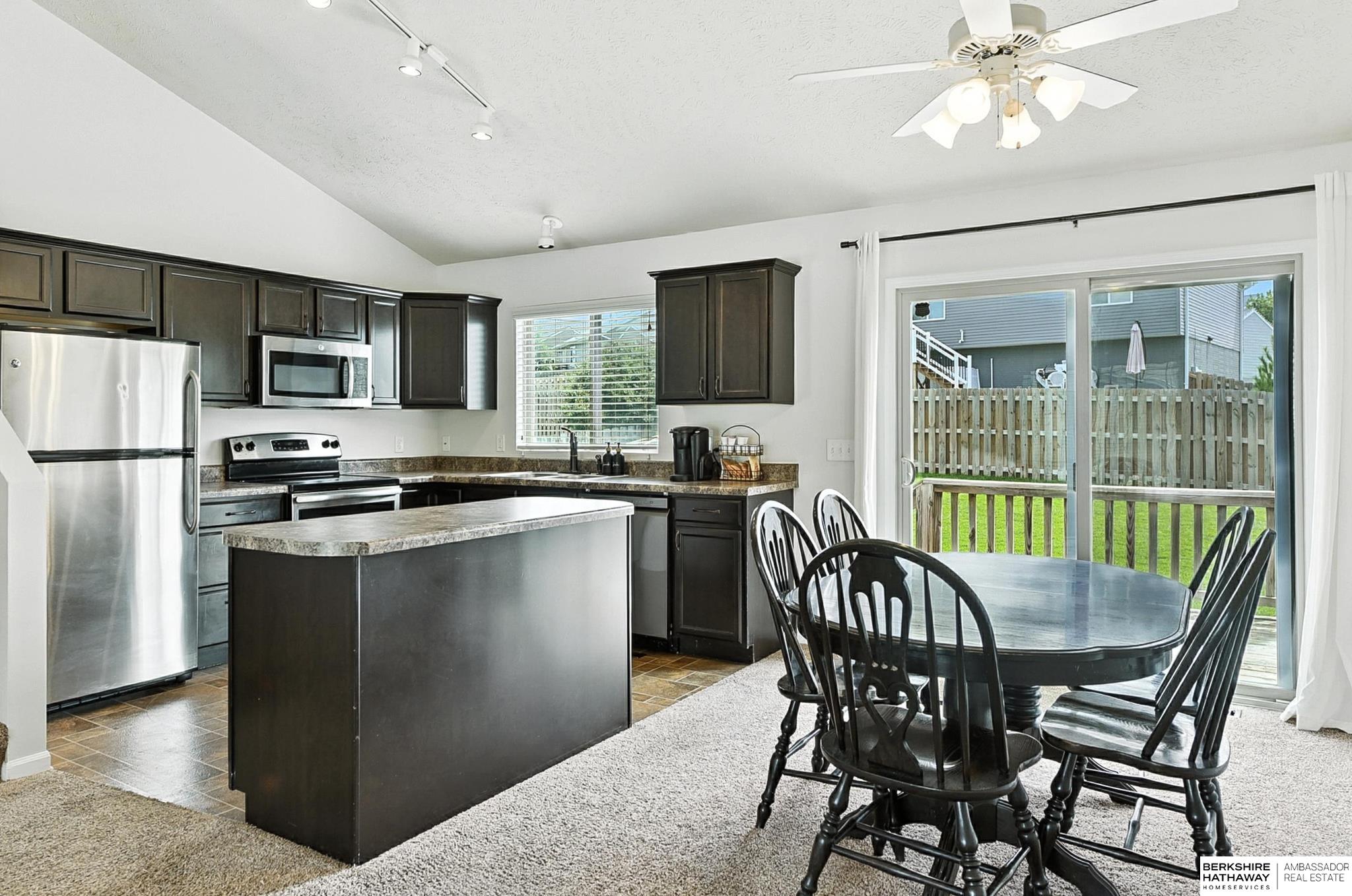 Omaha, Nebraska 68135, United States, 3 Bedrooms Bedrooms, ,2 BathroomsBathrooms,Residential,Active,179288