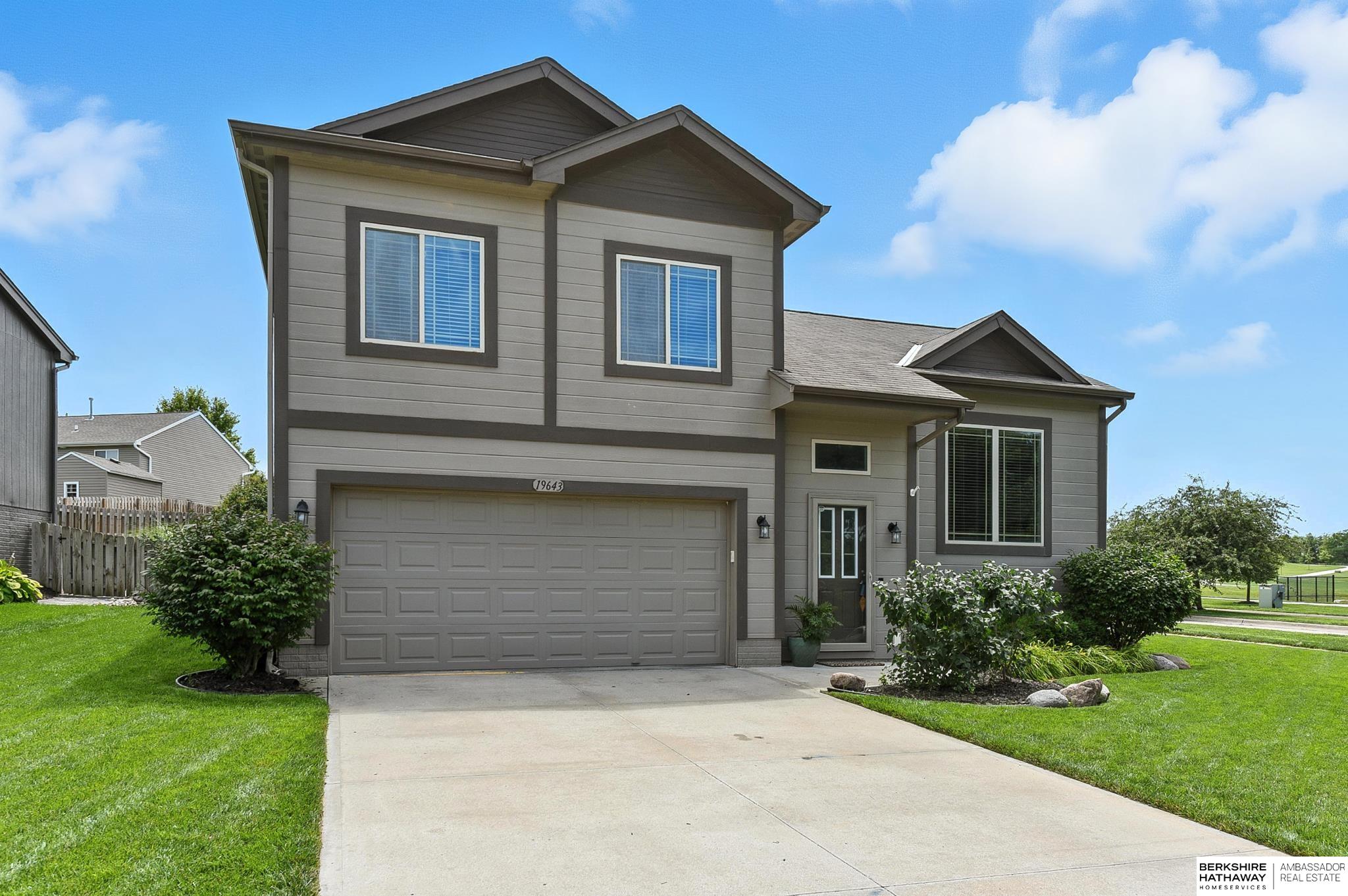 Omaha, Nebraska 68135, United States, 3 Bedrooms Bedrooms, ,2 BathroomsBathrooms,Residential,Active,179288 Omaha, Nebraska 68135, United States, 3 Bedrooms Bedrooms, ,2 BathroomsBathrooms,Residential,Active,179288