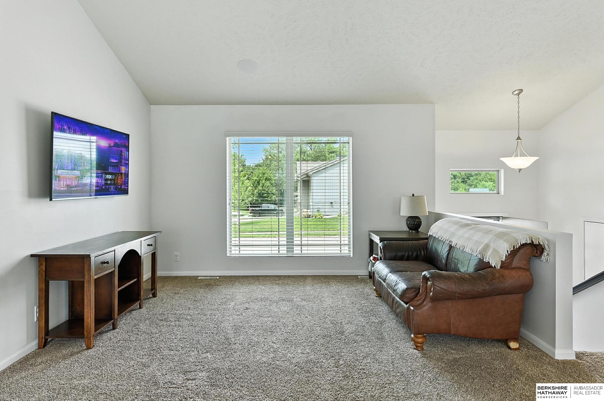 Omaha, Nebraska 68135, United States, 3 Bedrooms Bedrooms, ,2 BathroomsBathrooms,Residential,Active,179288