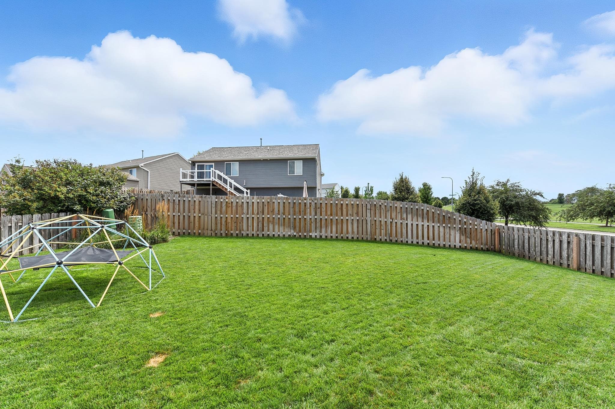 Omaha, Nebraska 68135, United States, 3 Bedrooms Bedrooms, ,2 BathroomsBathrooms,Residential,Active,179288