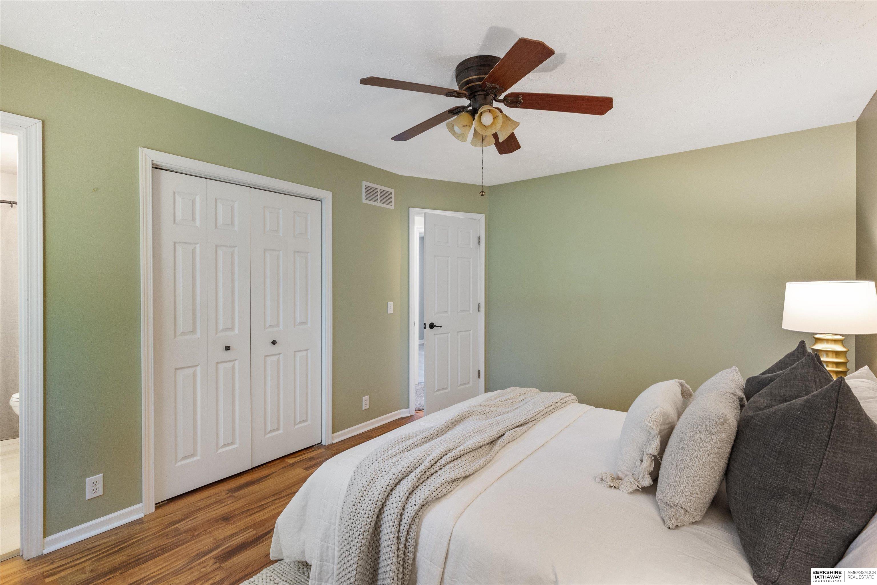 Omaha, Nebraska 68164, United States, 3 Bedrooms Bedrooms, ,2 BathroomsBathrooms,Residential,Active,163557