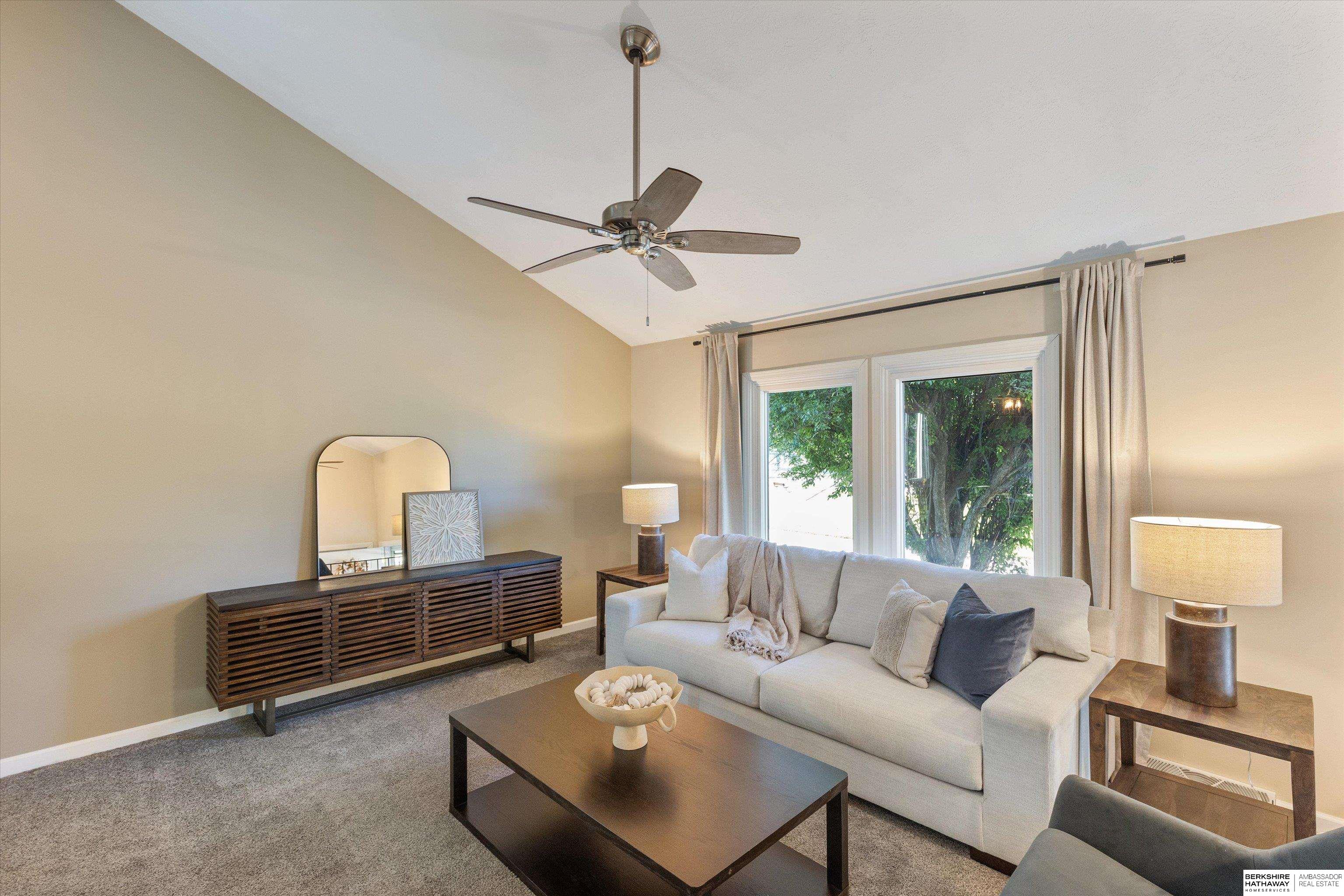 Omaha, Nebraska 68164, United States, 3 Bedrooms Bedrooms, ,2 BathroomsBathrooms,Residential,Active,163557