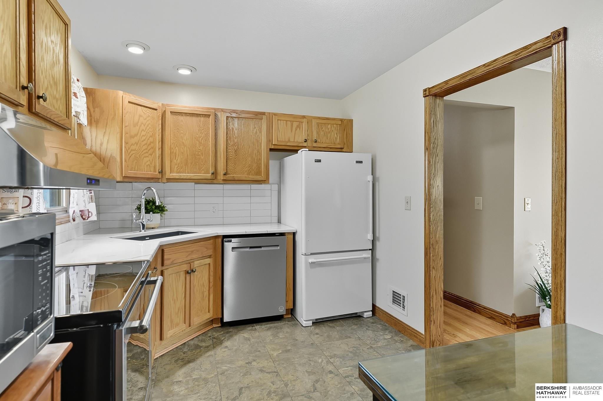 Omaha, Nebraska 68114, United States, 3 Bedrooms Bedrooms, ,1 BathroomBathrooms,Residential,Active,215938