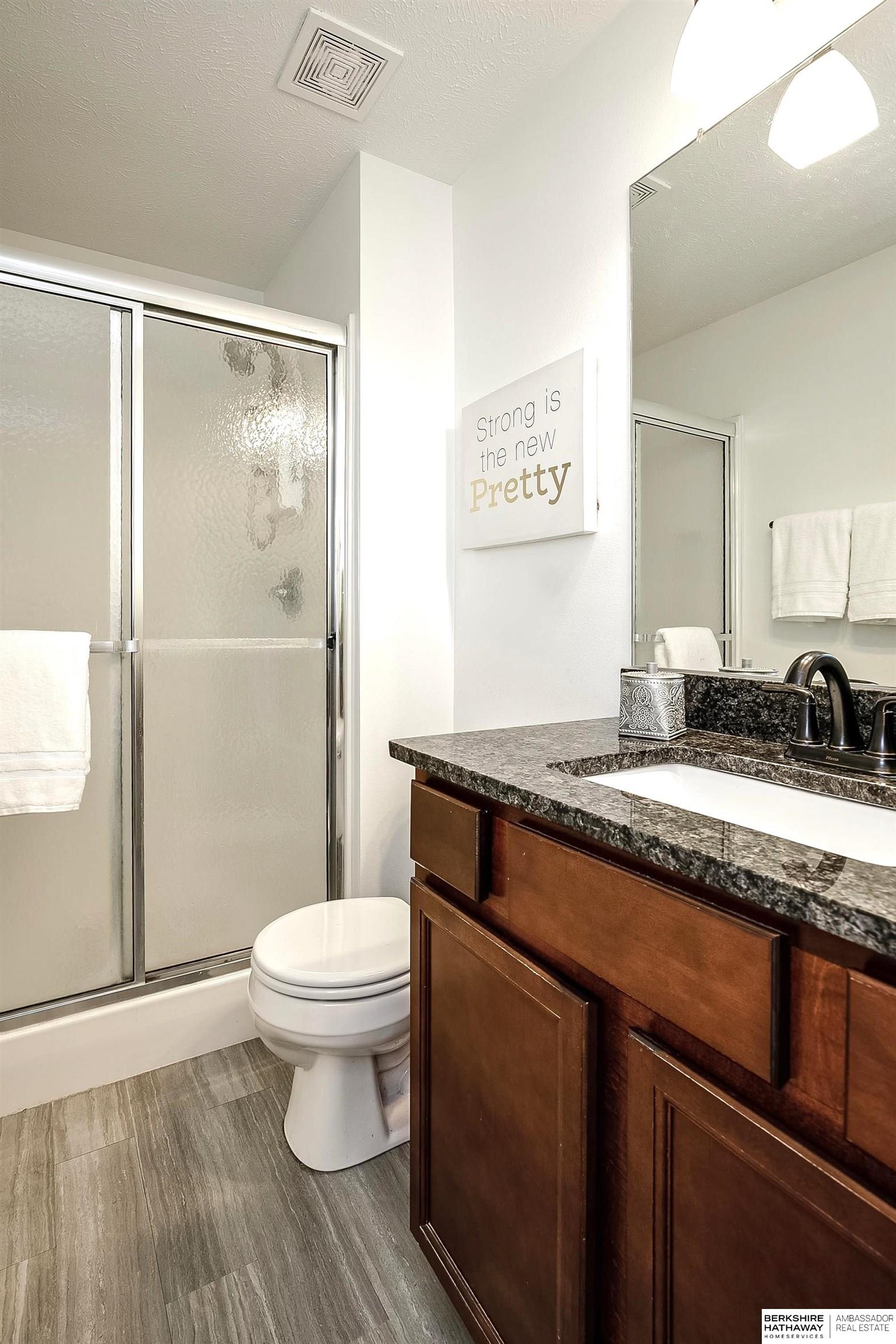 Omaha, Nebraska 68116, United States, 3 Bedrooms Bedrooms, ,2 BathroomsBathrooms,Residential,Active,217543