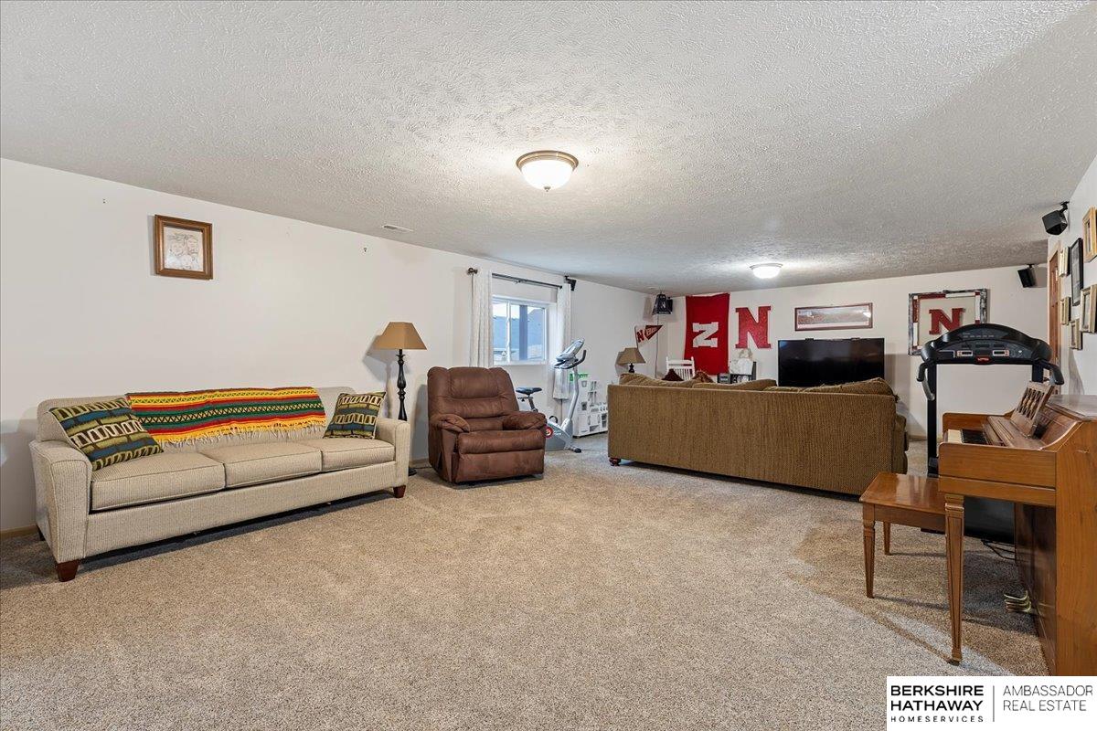 Bennington, Nebraska 68007, United States, 3 Bedrooms Bedrooms, ,2 BathroomsBathrooms,Residential,Active,116968