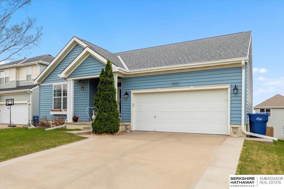 Bennington, Nebraska 68007, United States, 3 Bedrooms Bedrooms, ,2 BathroomsBathrooms,Residential,Active,116968