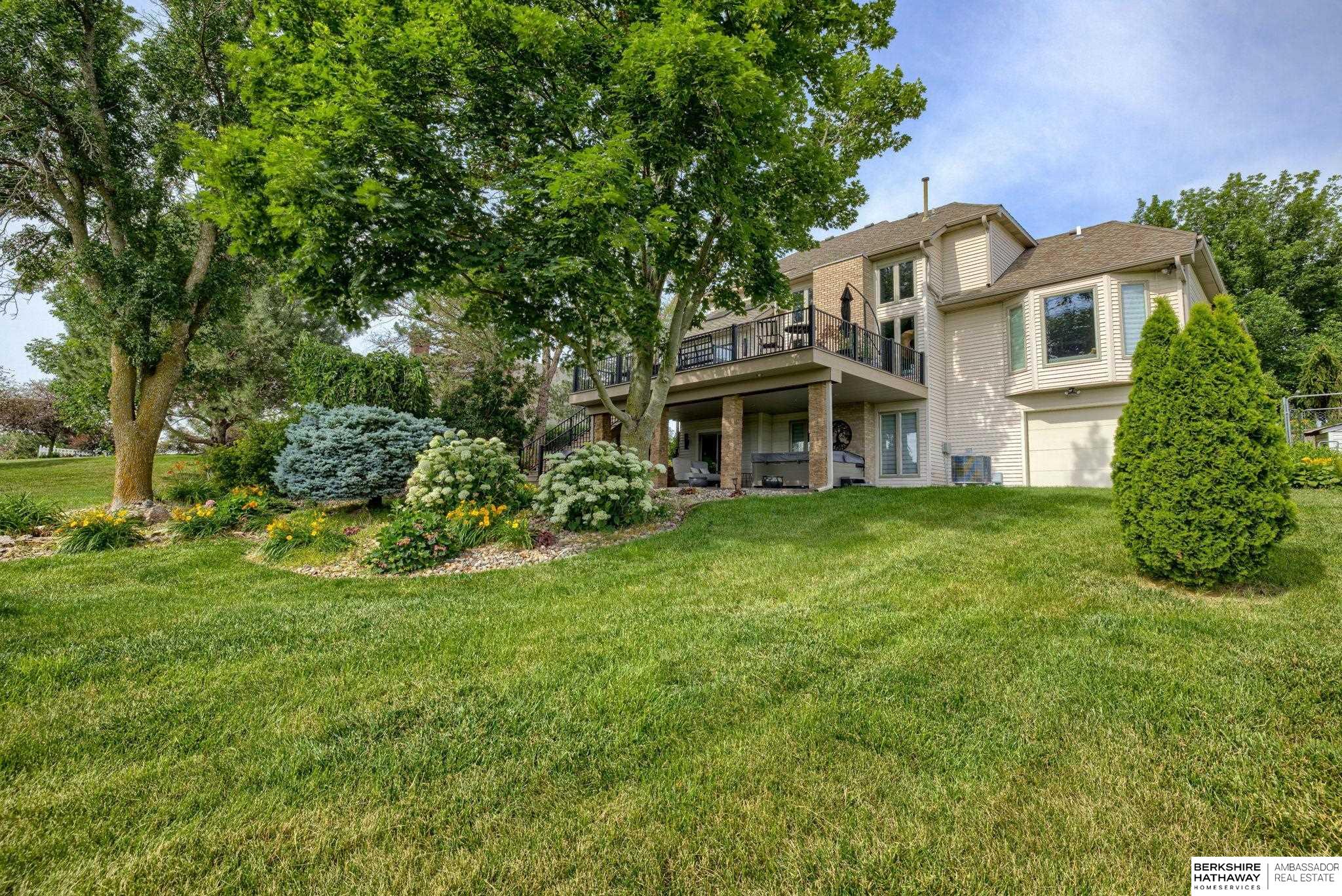 Louisville, Nebraska 68037, United States, 4 Bedrooms Bedrooms, ,3 BathroomsBathrooms,Residential,Active,159103