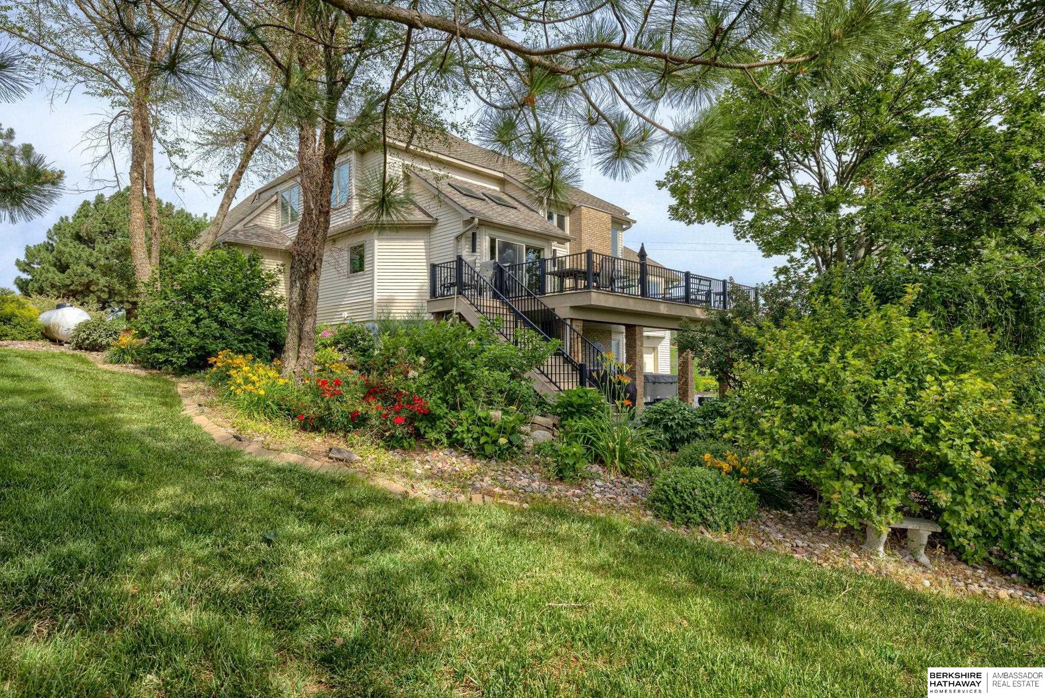 Louisville, Nebraska 68037, United States, 4 Bedrooms Bedrooms, ,3 BathroomsBathrooms,Residential,Active,159103