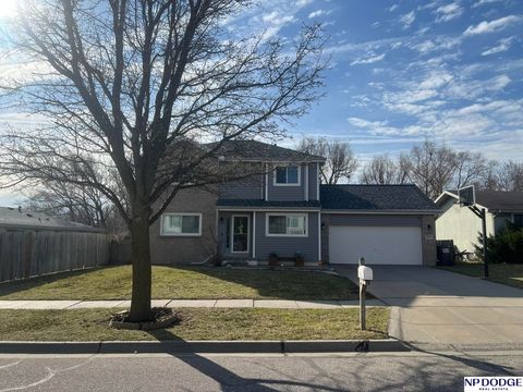 Photo of 3415 W Garfield Street, Lincoln, NE 68522 (MLS # 22607588)